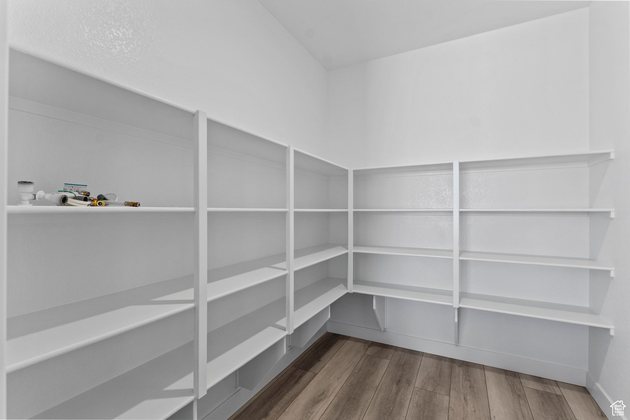 CECITA CREST AT DIVARIO 4 - Residential