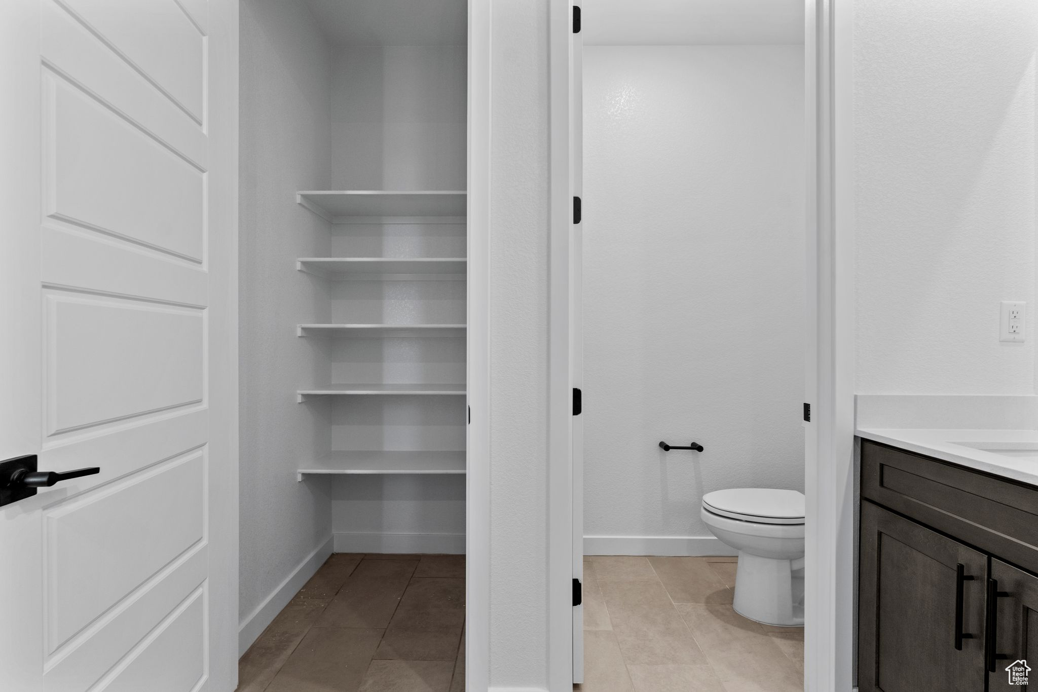 CECITA CREST AT DIVARIO 4 - Residential