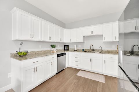 Tiny photo for 1771 E SKYLINE DR #I-8, Eagle Mountain, UT 84005 (MLS # 2086155)