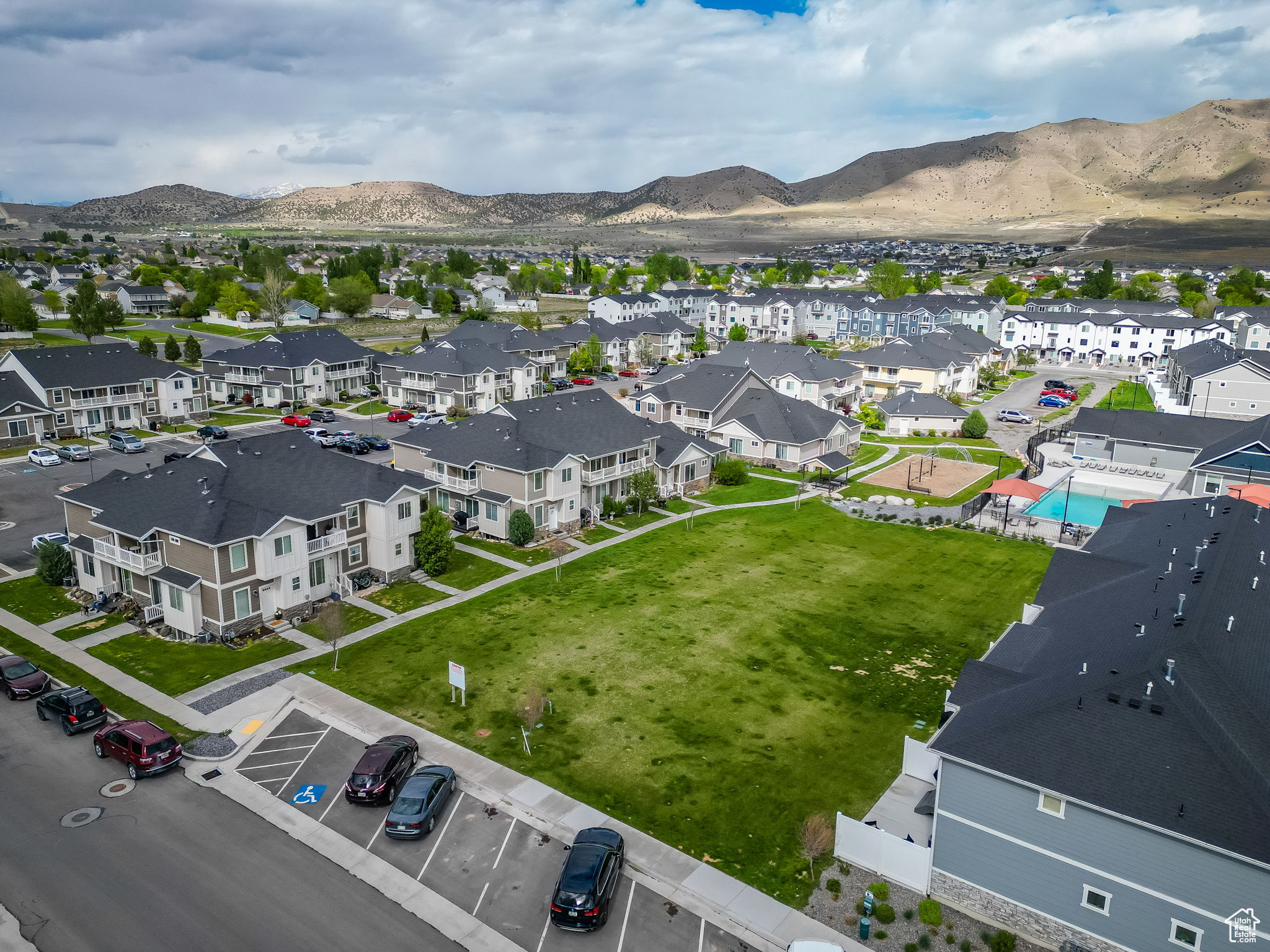 EAGLE POINT - Residential