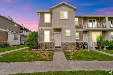 Photo of 1771 E SKYLINE DR #I-8, Eagle Mountain, UT 84005 (MLS # 2086155)