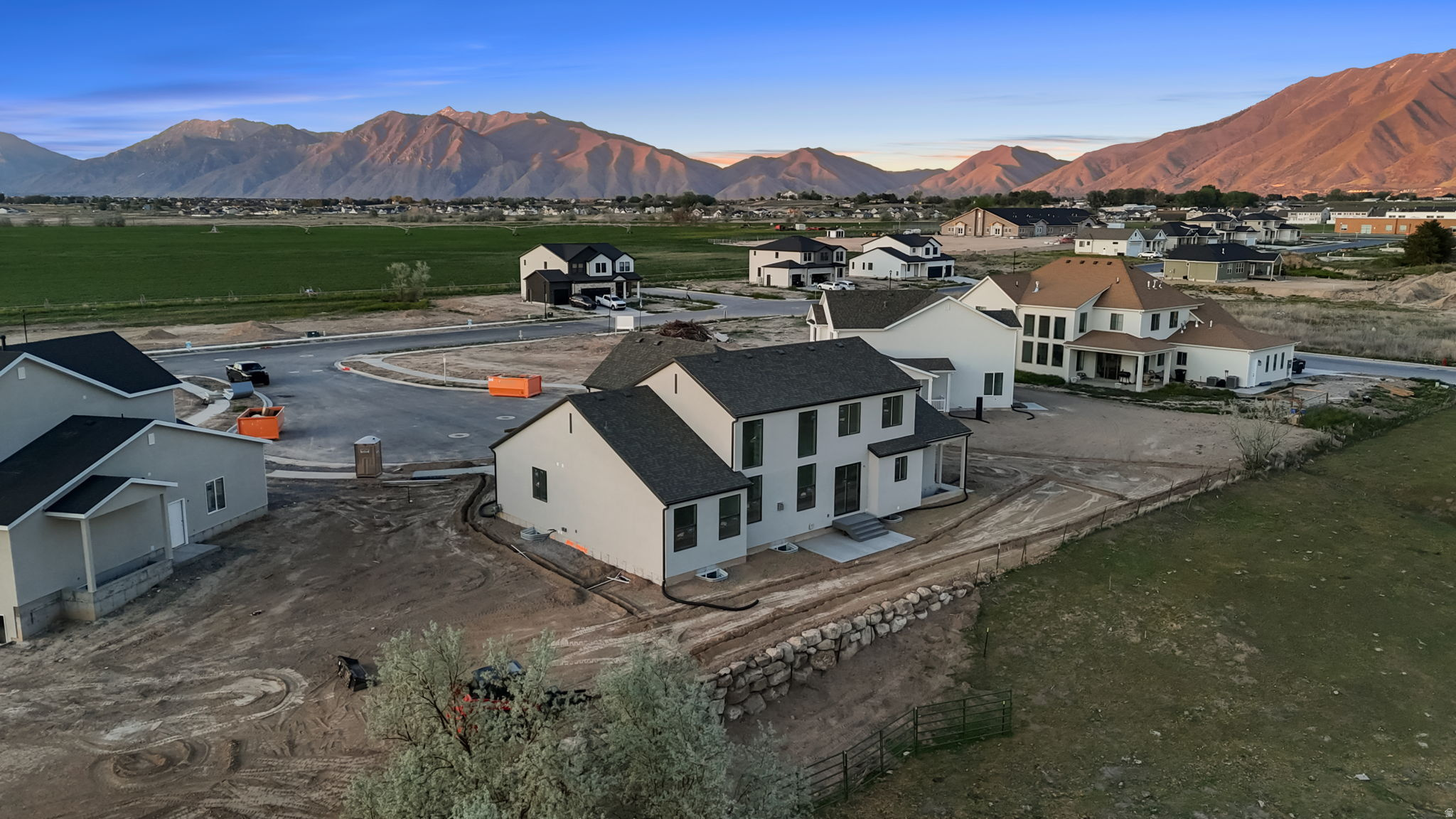 DAVIS FARMS - Residential