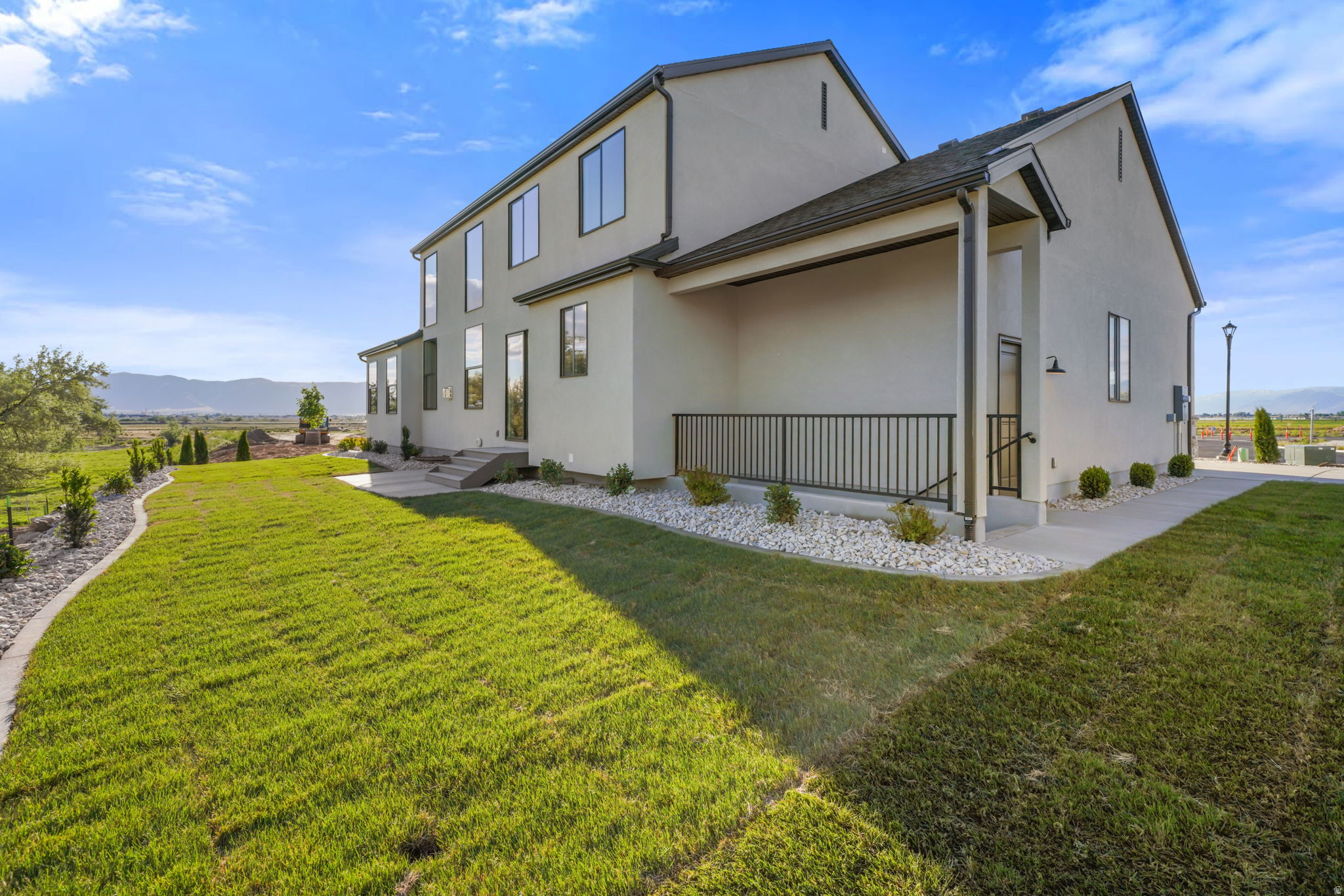 DAVIS FARMS - Residential