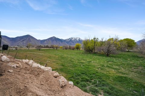 Tiny photo for 614 N 210 St W, Salem, UT 84653 (MLS # 2146170)