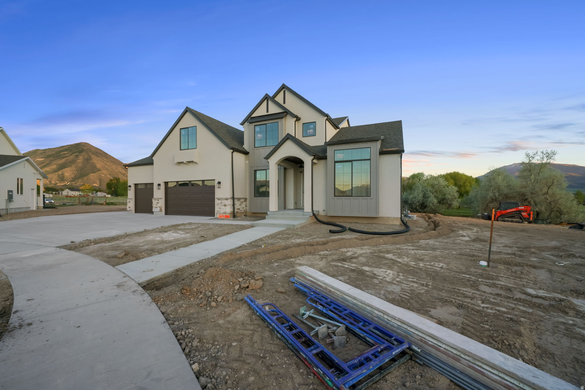 DAVIS FARMS - Residential