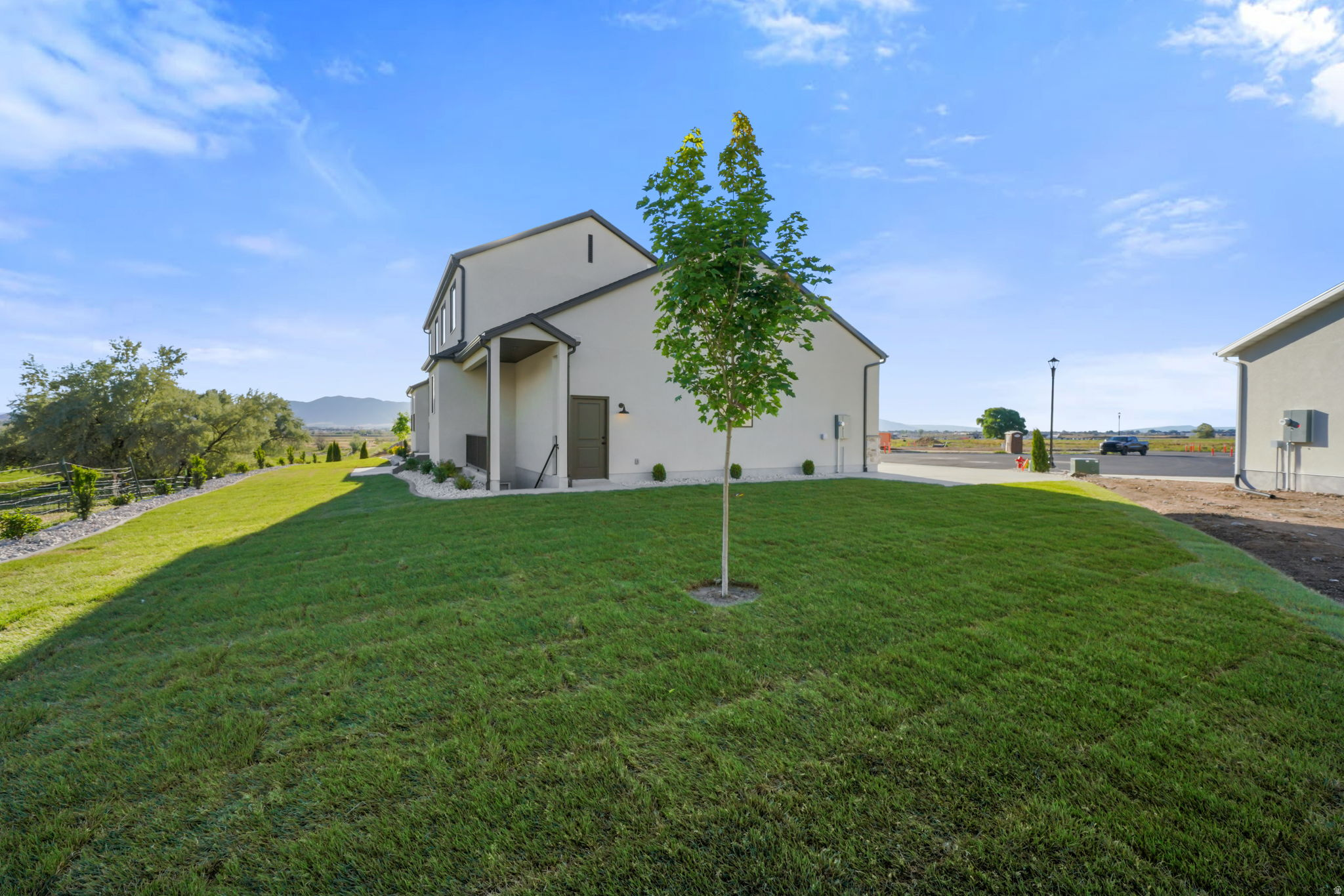 DAVIS FARMS - Residential