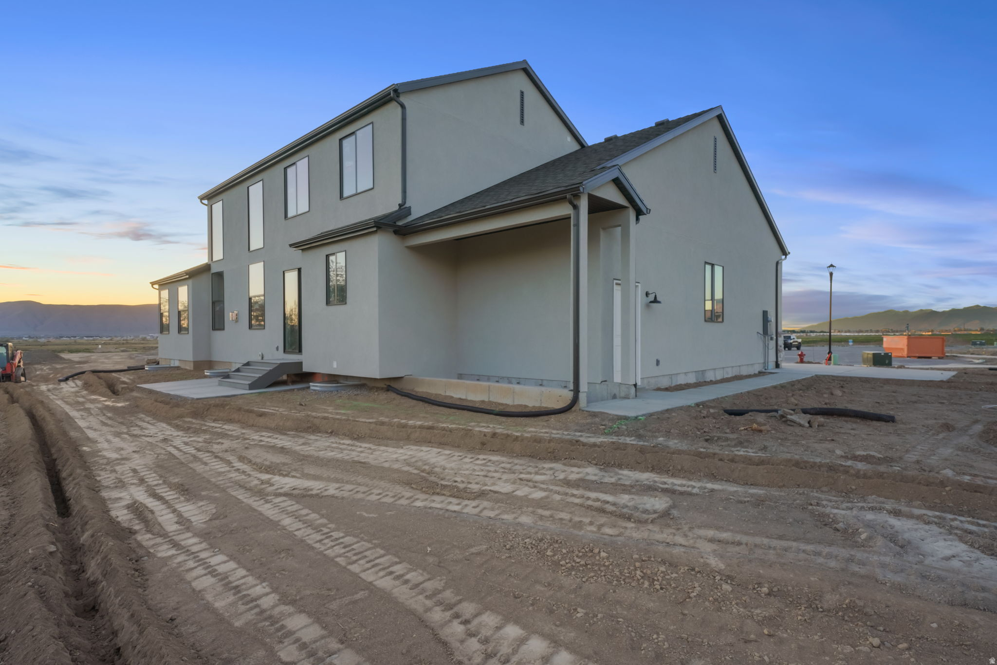 DAVIS FARMS - Residential