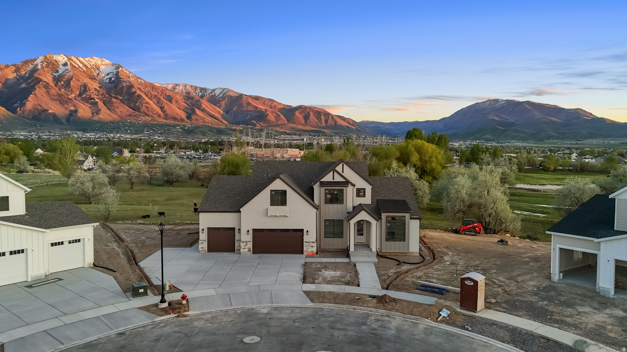 DAVIS FARMS - Residential