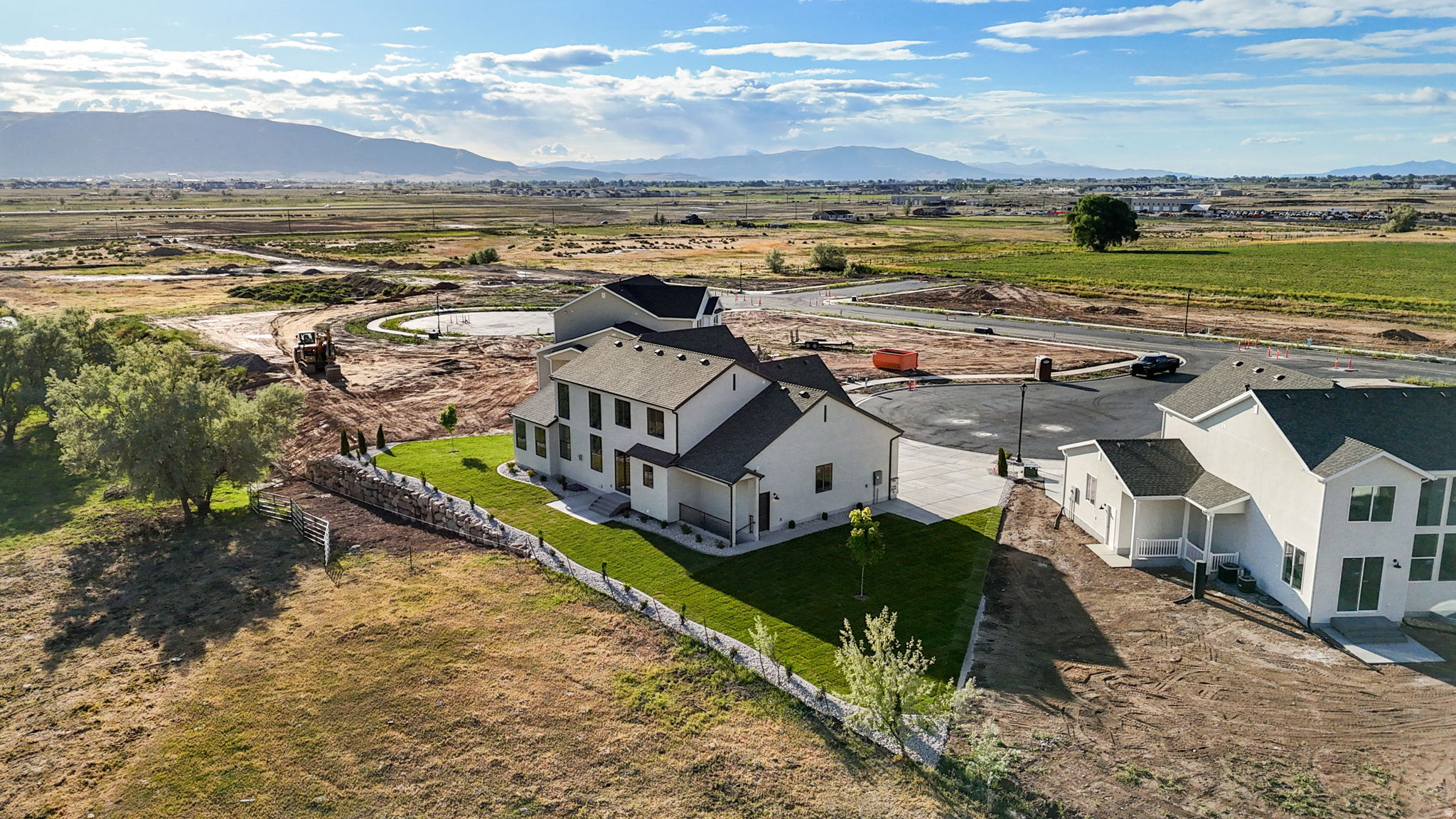 DAVIS FARMS - Residential