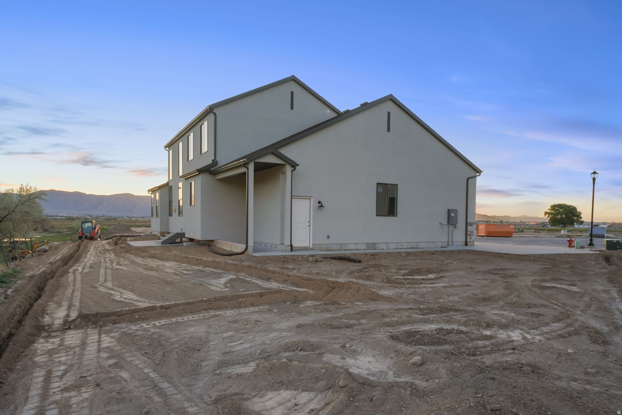 DAVIS FARMS - Residential