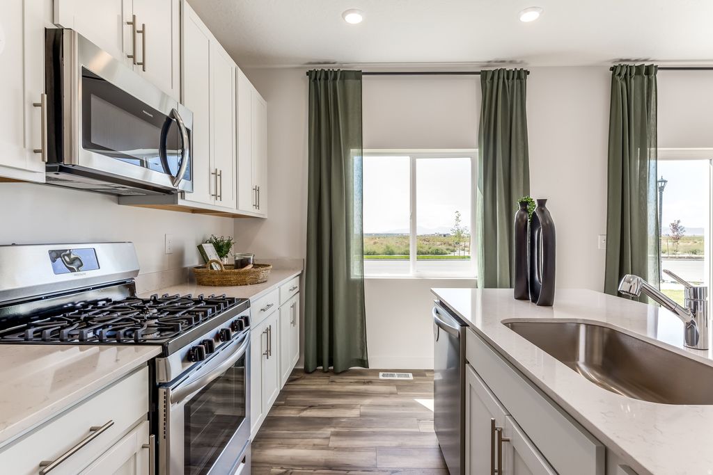 Photo of 2130 E SWALLOW DR #4048, Eagle Mountain, UT 84005 (MLS # 2156626)