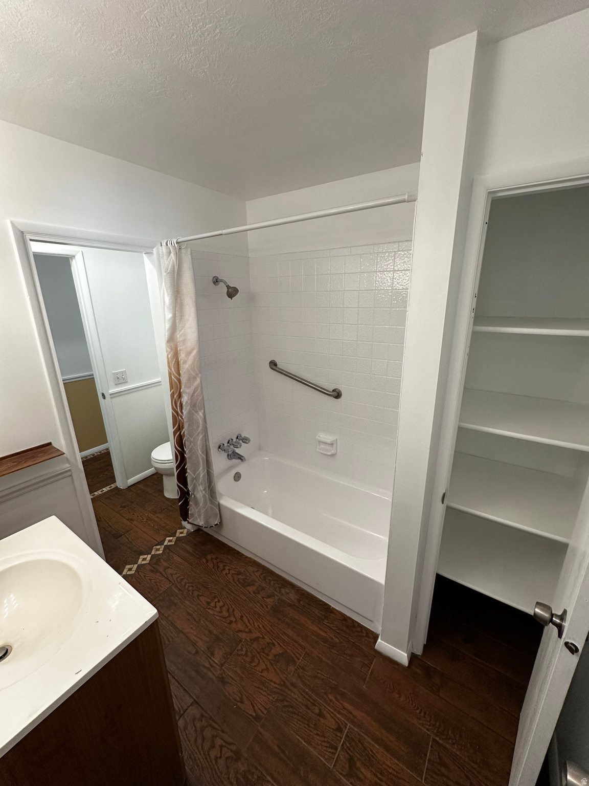 FOX SHADOW - Residential