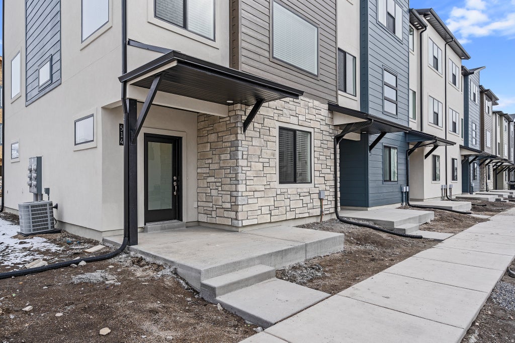 Photo of 514 S 1020 W, American Fork, UT 84003 (MLS # 2179093)