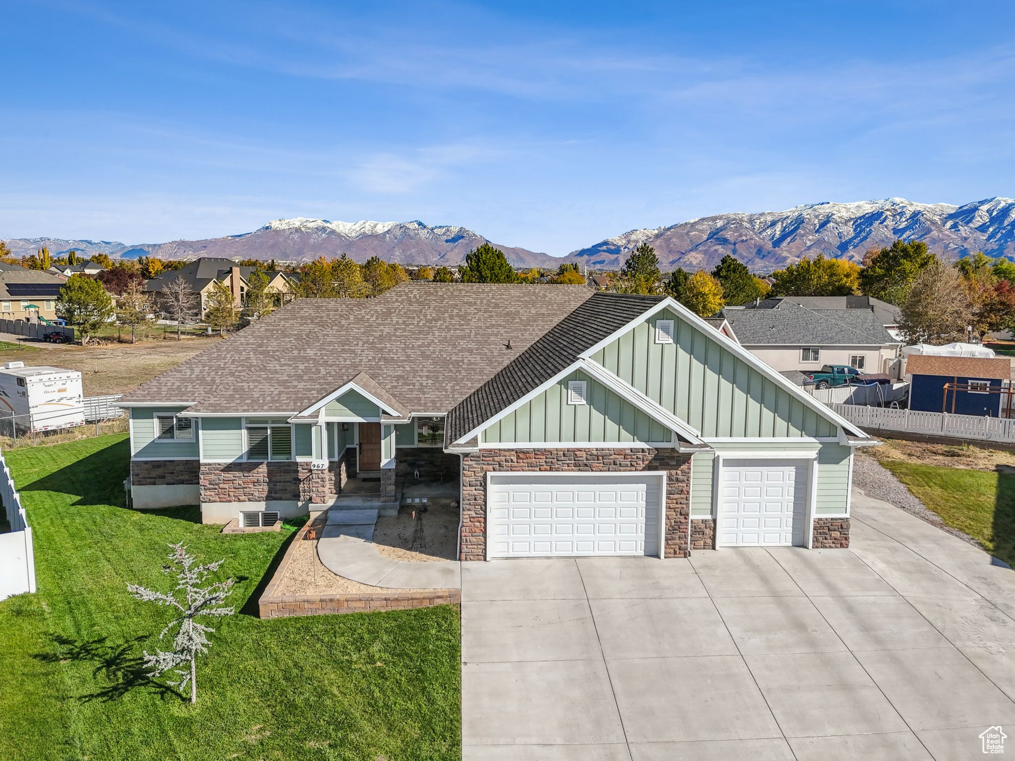 PIPER GLEN - Residential