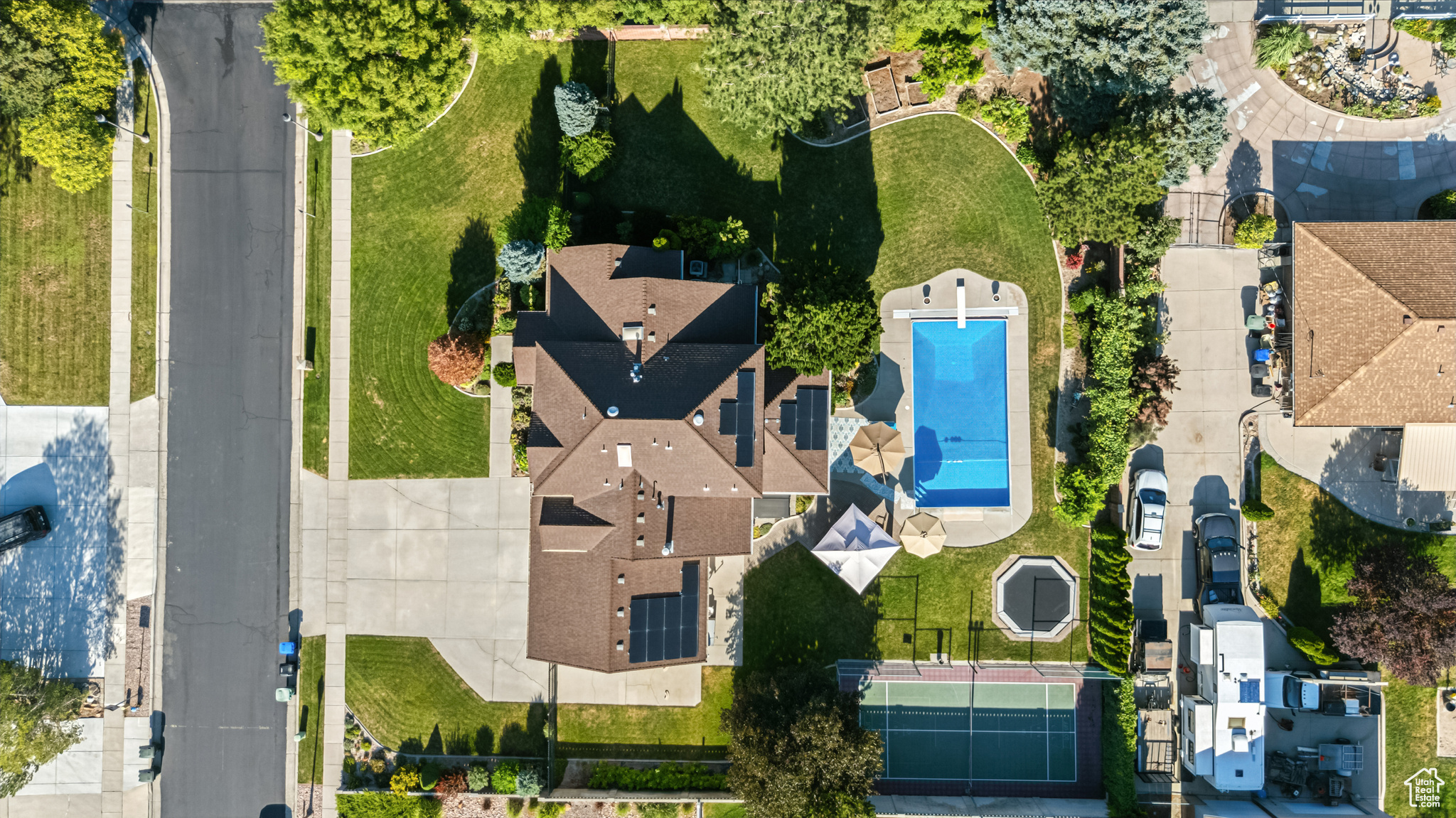 WILLIAMSBURG - Residential