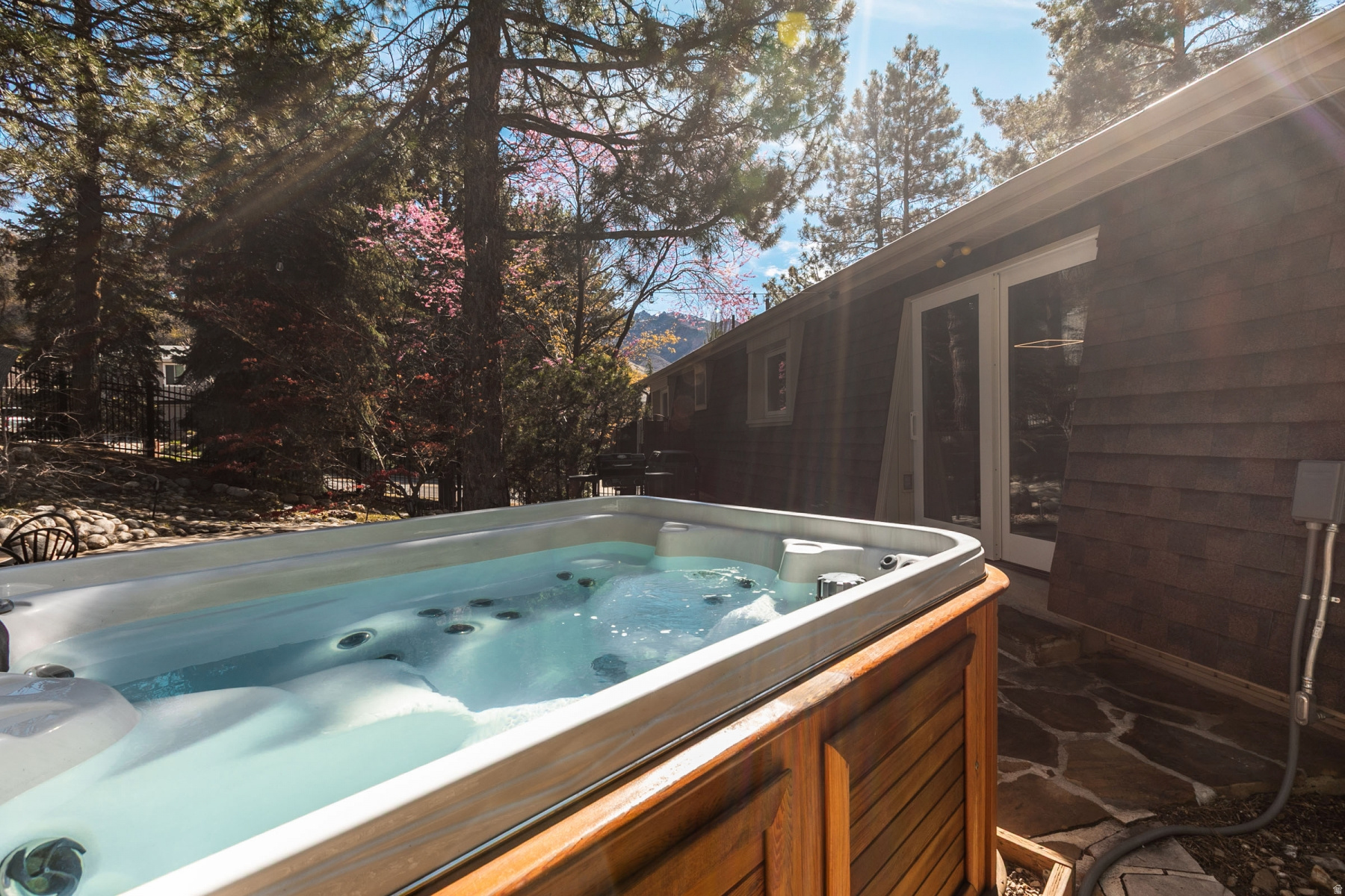 SOUTHLAND TERRACE - Residential