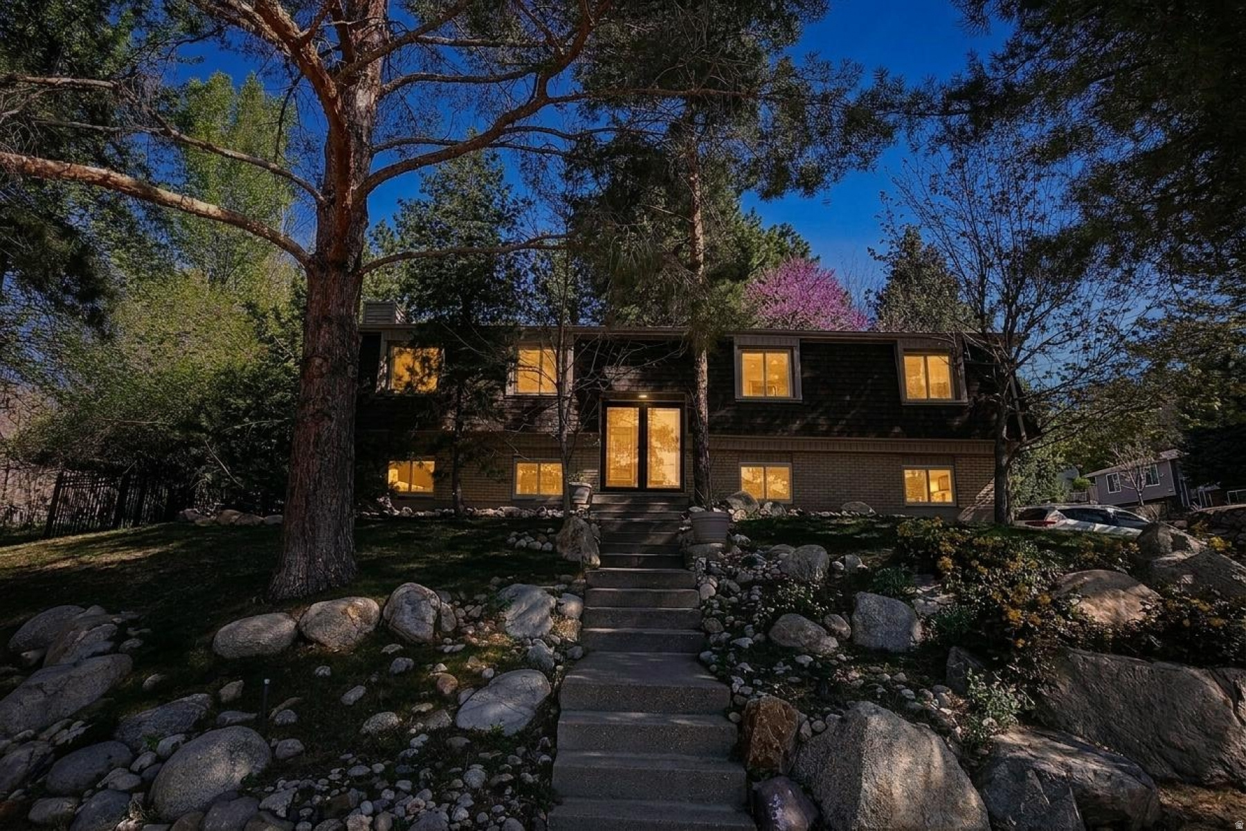 SOUTHLAND TERRACE - Residential