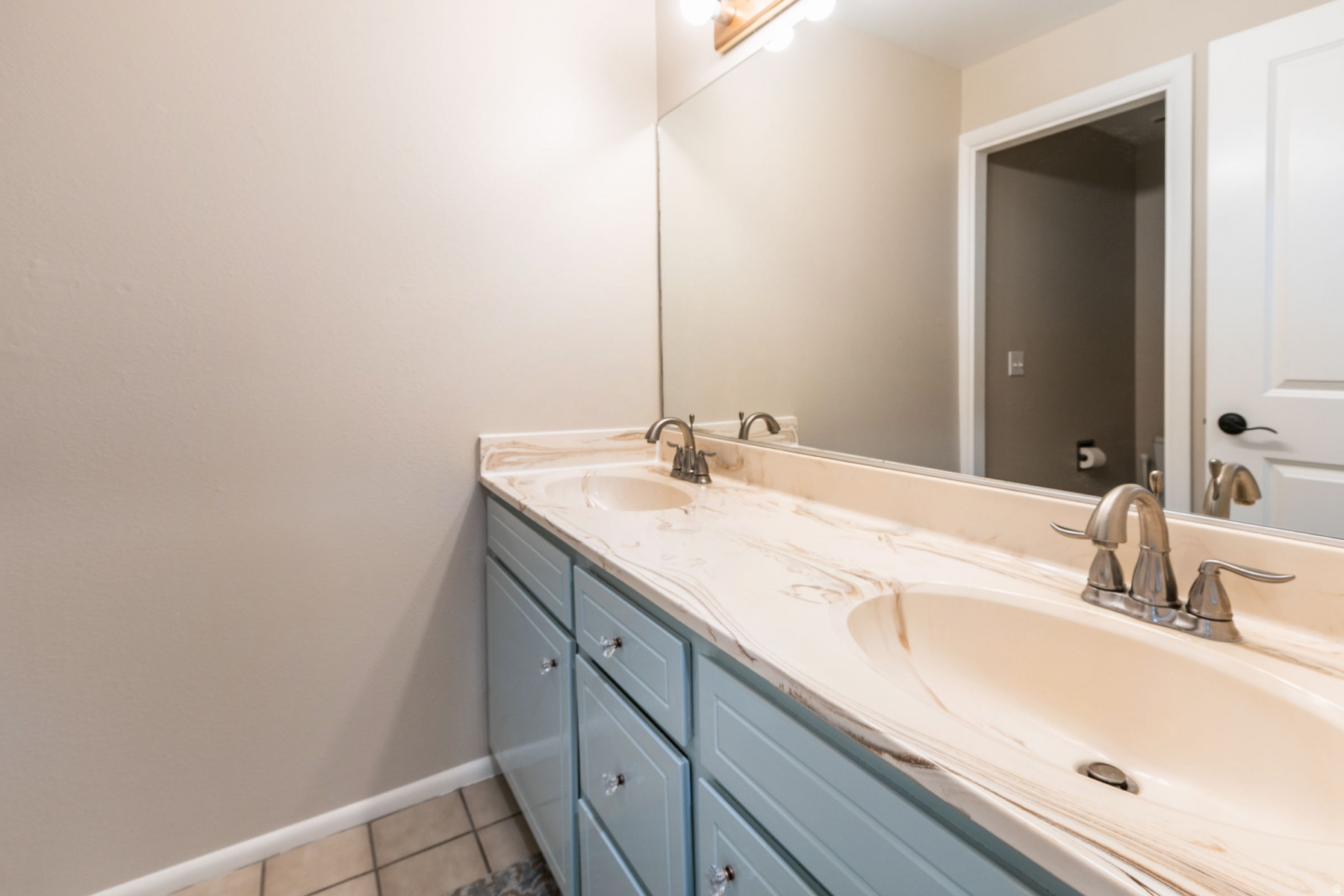 SOUTHLAND TERRACE - Residential