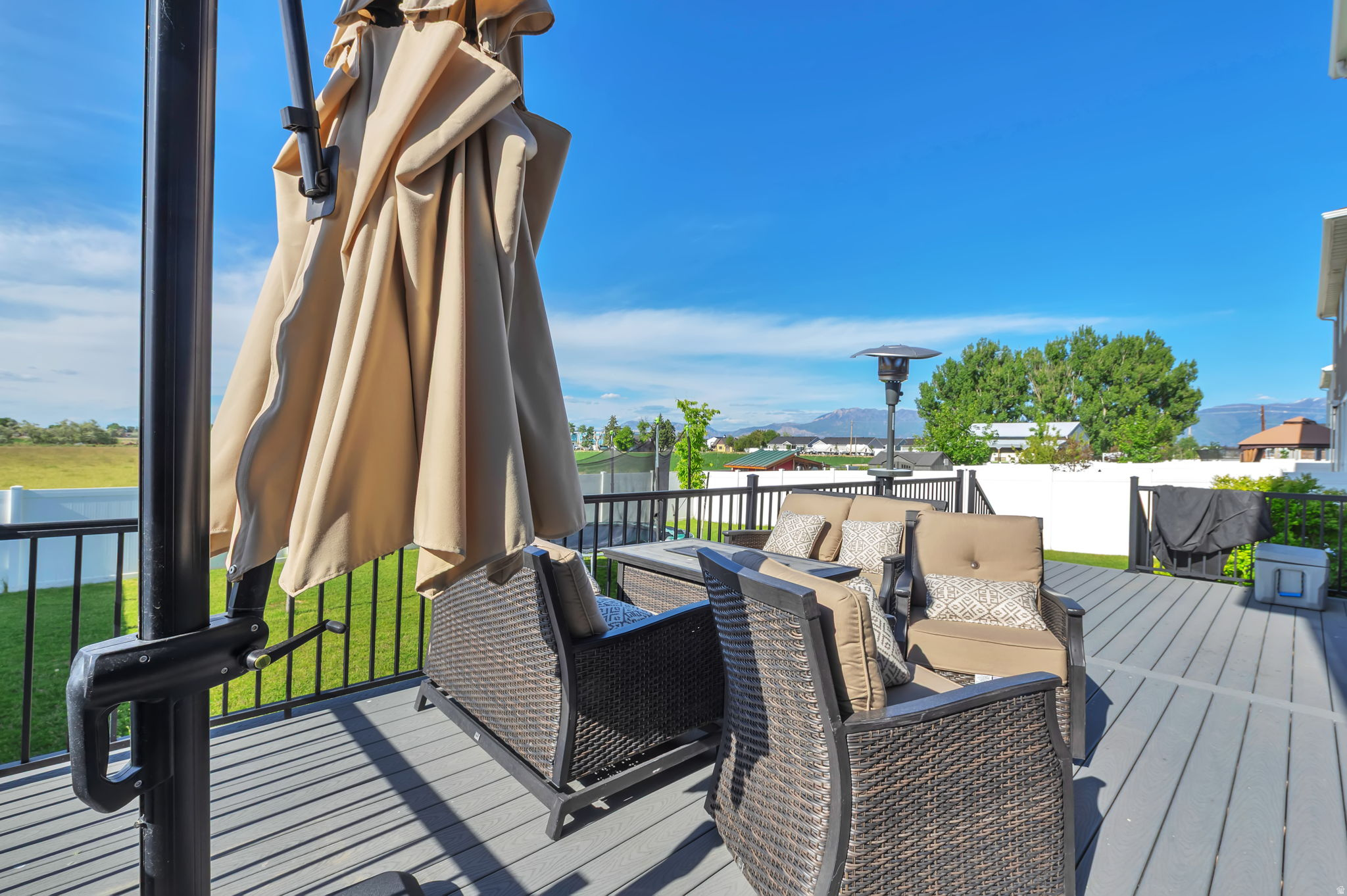 SEASONS AT SIMPSON SPRINGS - Residential
