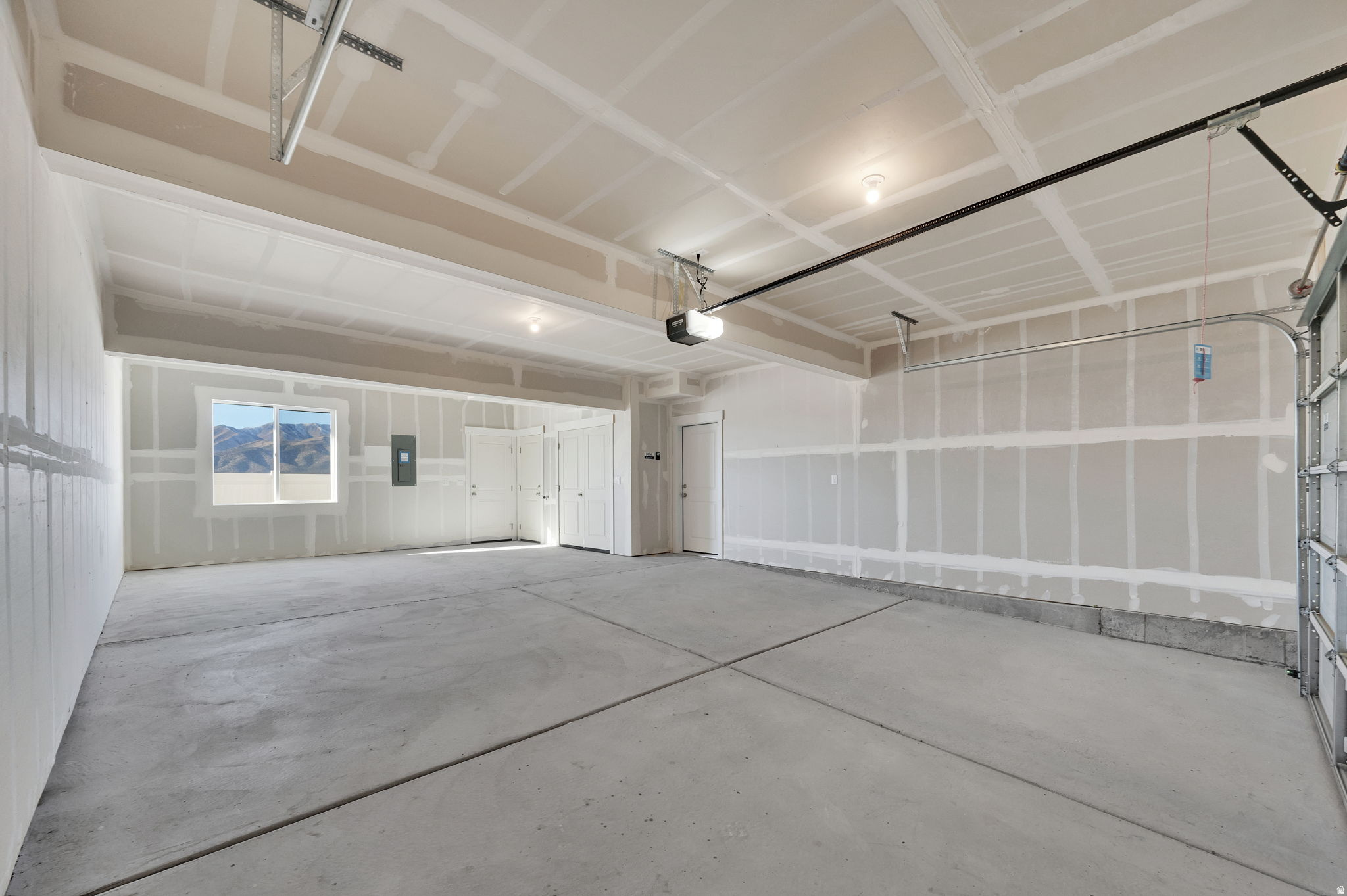 BRYLEE TOWNS - Residential