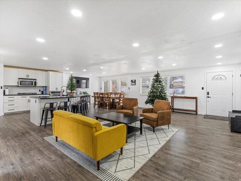 Tiny photo for 2995 E 7145 S, Cottonwood Heights, UT 84121 (MLS # 2126356)