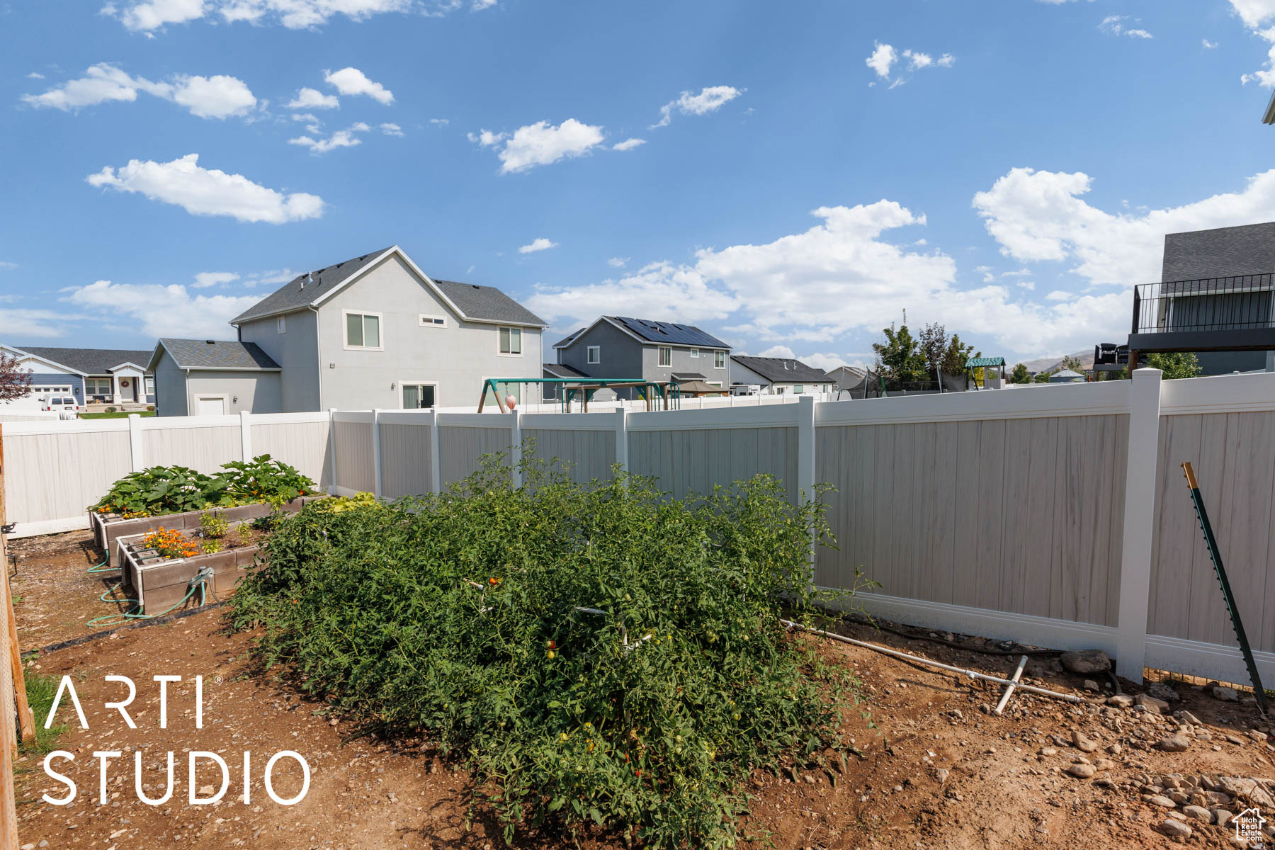 FOOTHILL VILLAGE - Residential