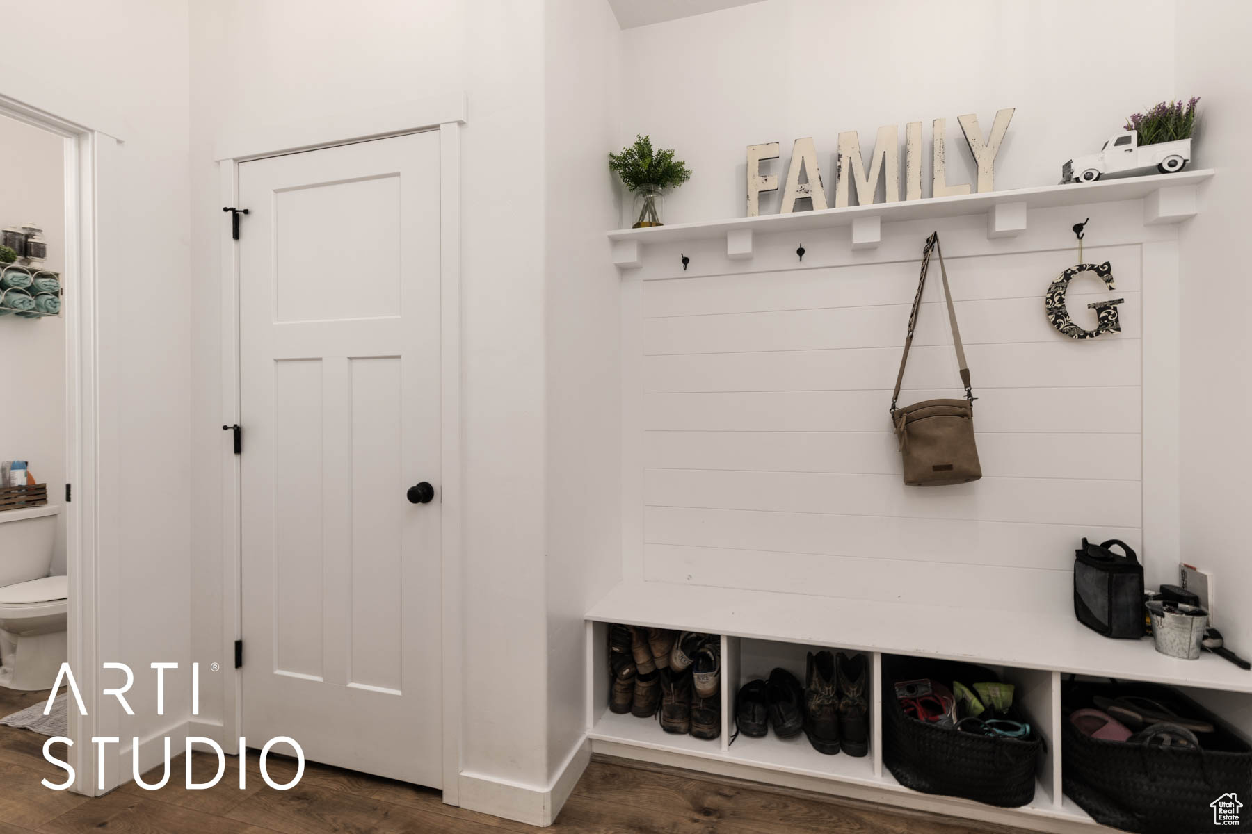FOOTHILL VILLAGE - Residential