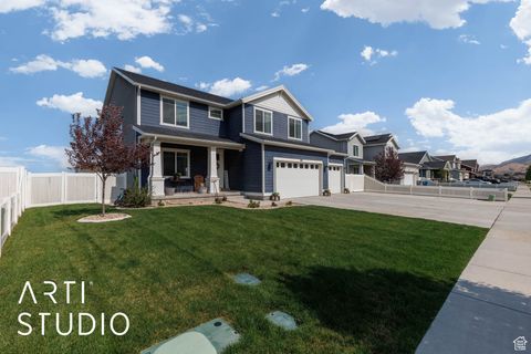 Photo of 1102 S RED BARN VIEW DR, Santaquin, UT 84655 (MLS # 2108772)
