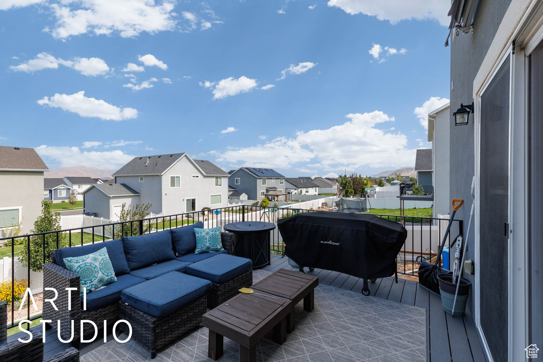 FOOTHILL VILLAGE - Residential