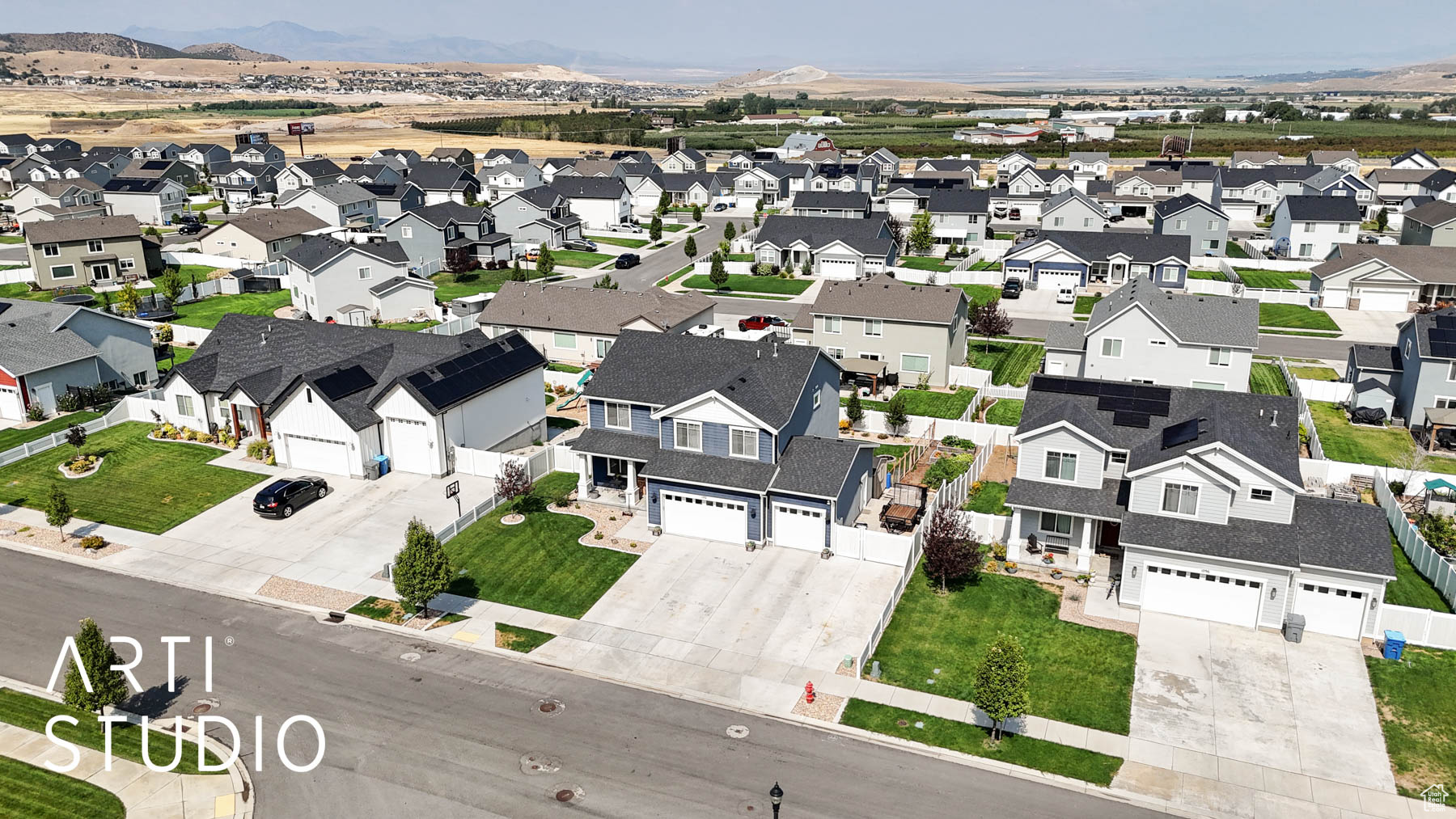 FOOTHILL VILLAGE - Residential