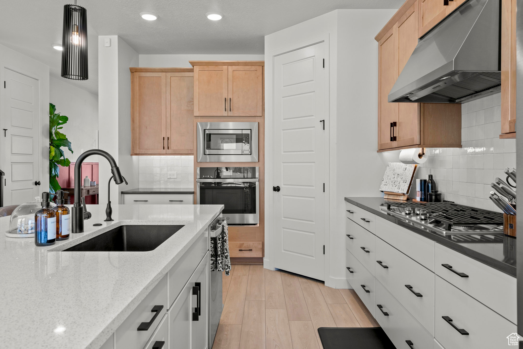 GROVE ACRES - Residential