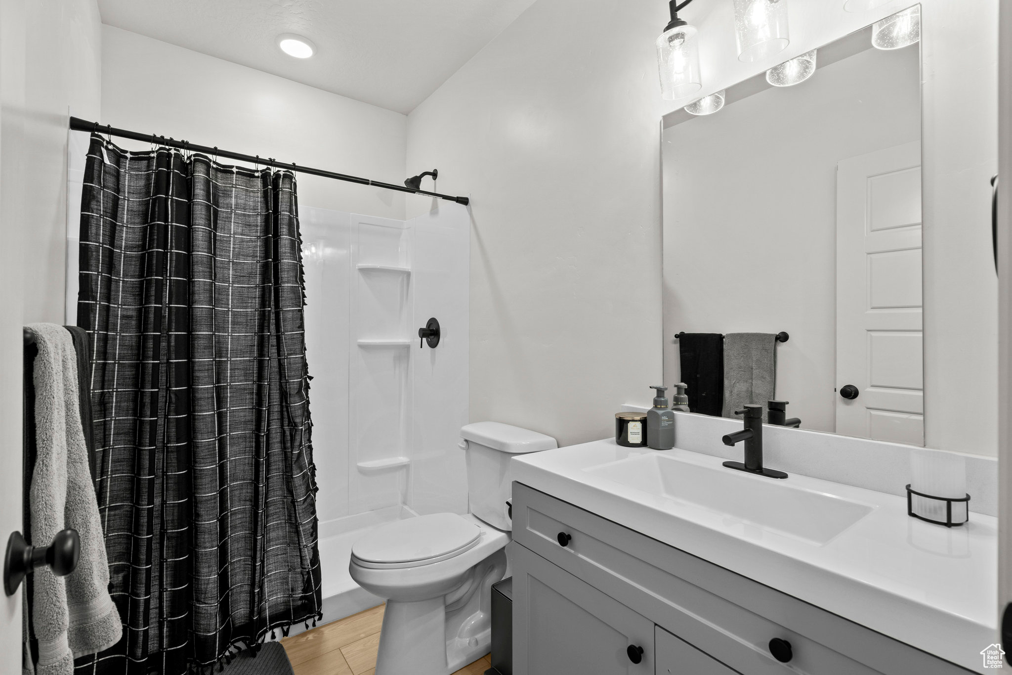 GROVE ACRES - Residential