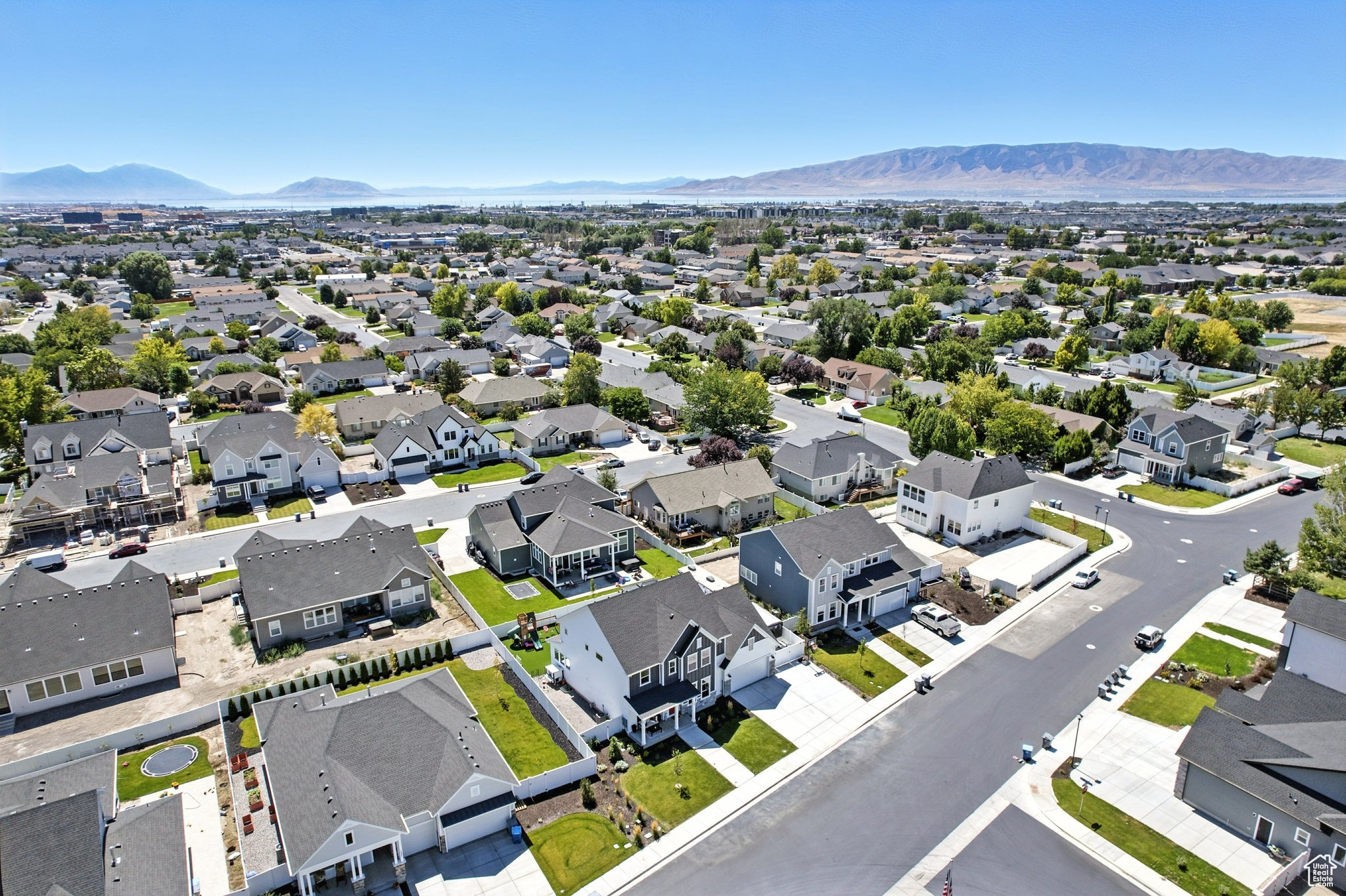 GROVE ACRES - Residential