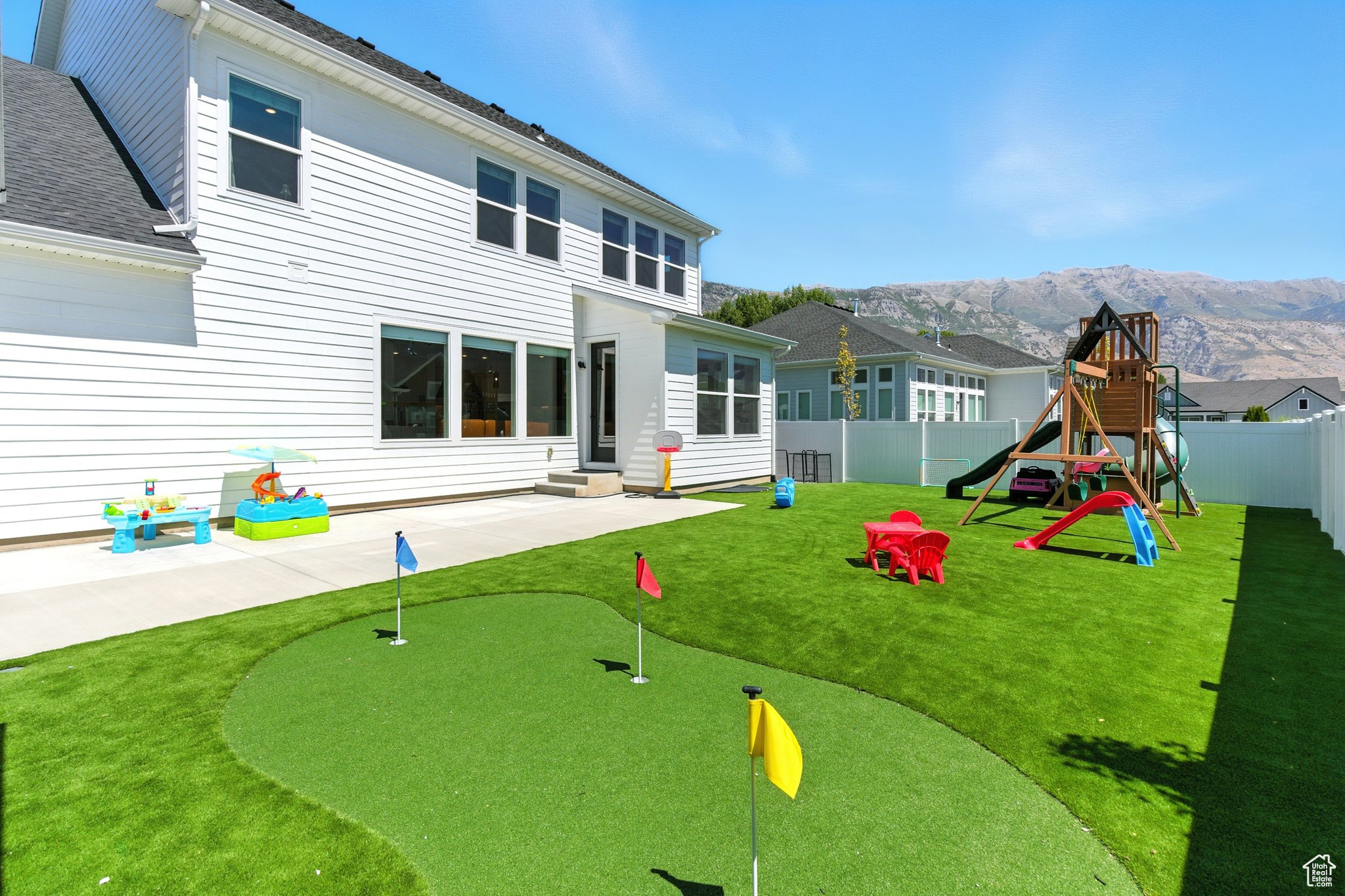 GROVE ACRES - Residential