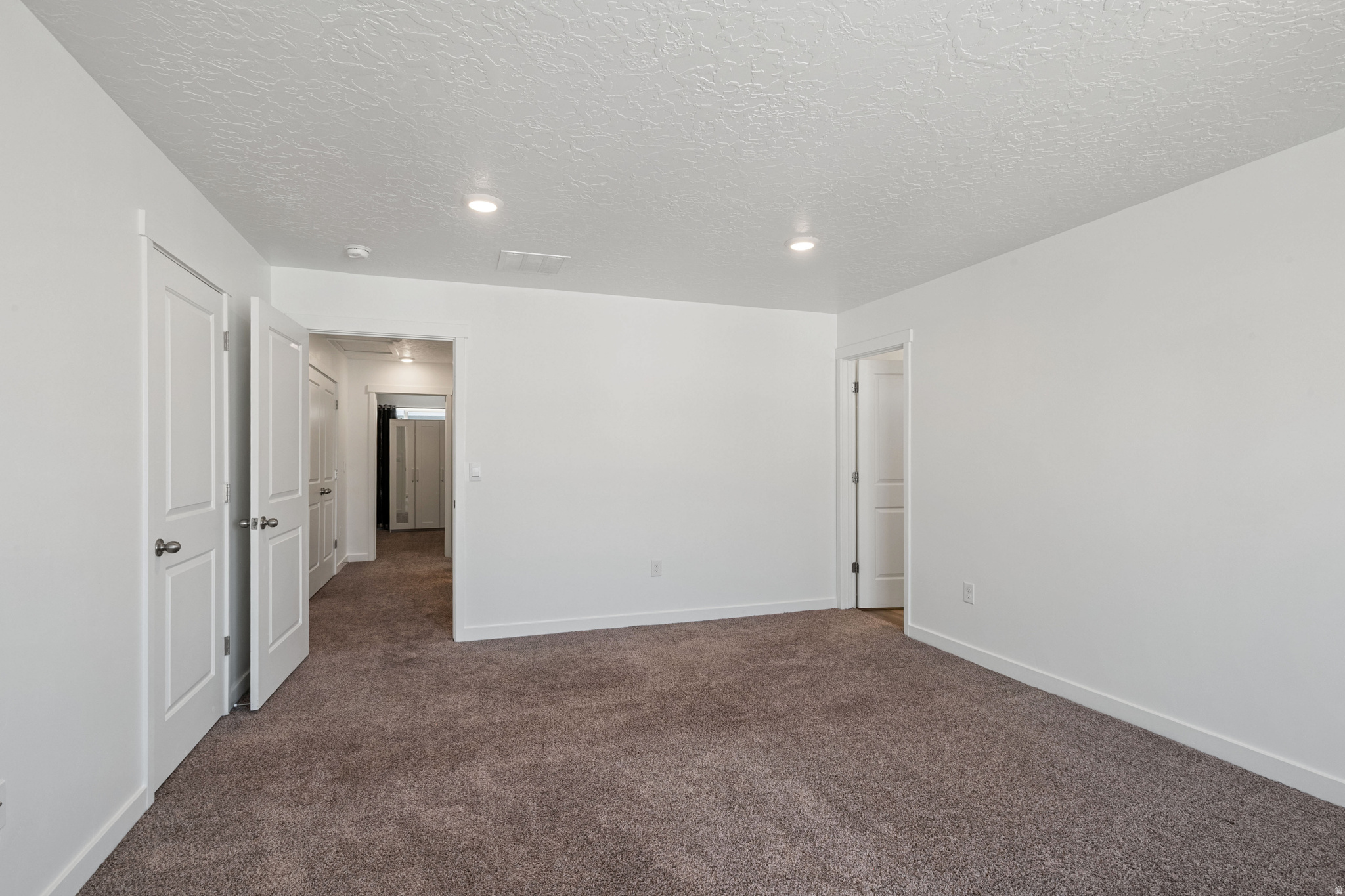 GATEWAY TO LITTLE VALLEY - Residential