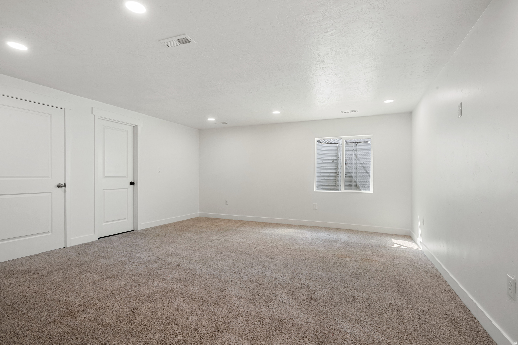 GATEWAY TO LITTLE VALLEY - Residential