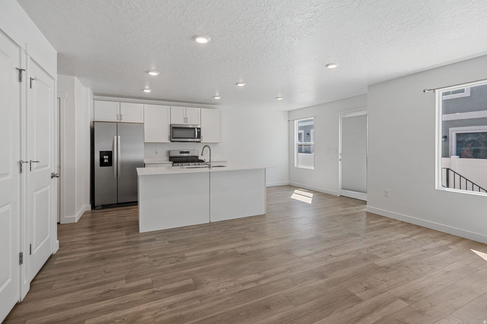 GATEWAY TO LITTLE VALLEY - Residential