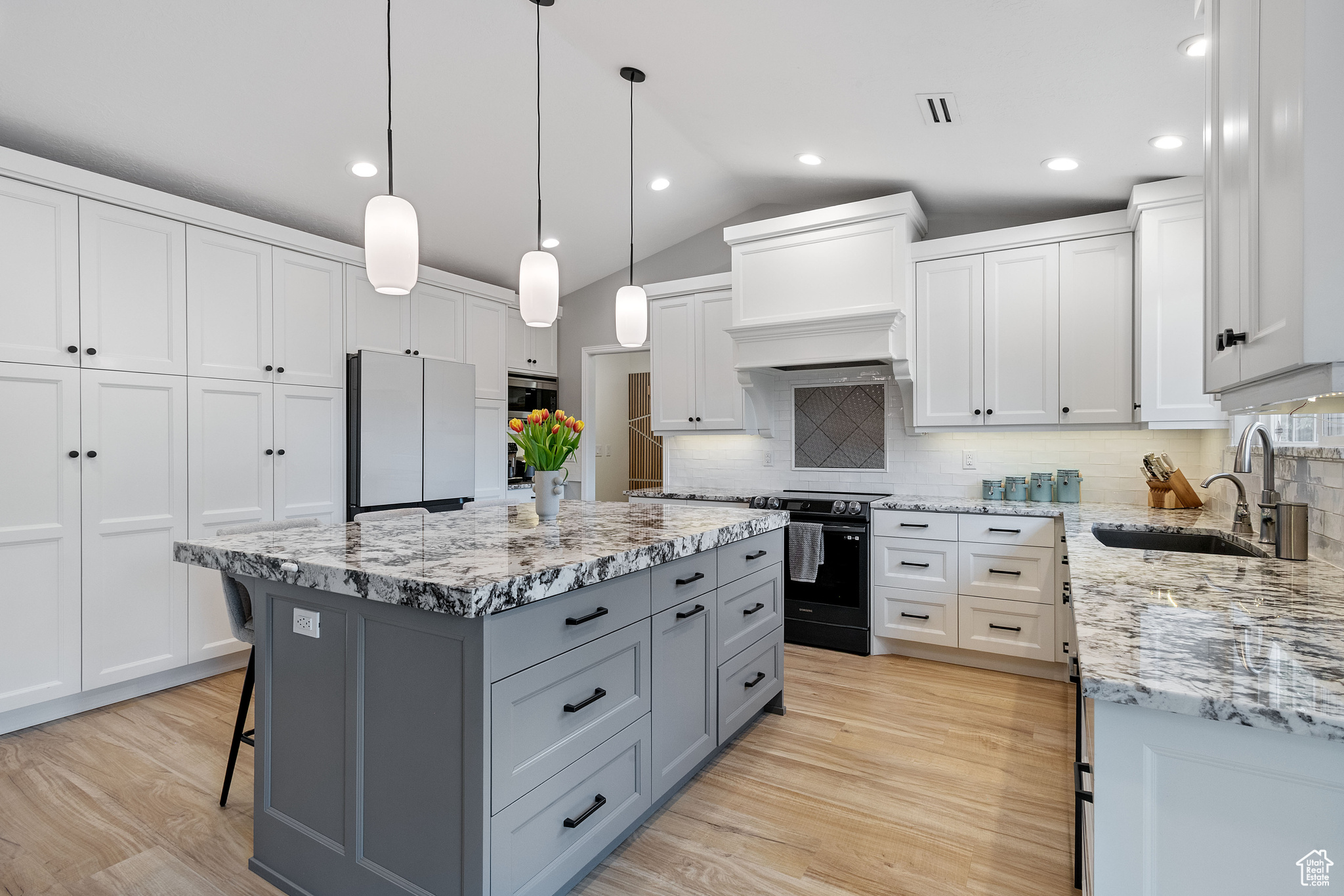 HEATHERWOOD ESTATES - Residential