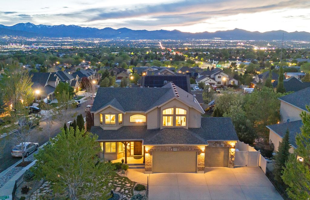 Photo of 11438 S GADZOOKS DR, Sandy, UT 84094 (MLS # 2150770)