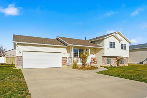 Tiny photo for 566 W 450 N, Tremonton, UT 84337 (MLS # 2126452)