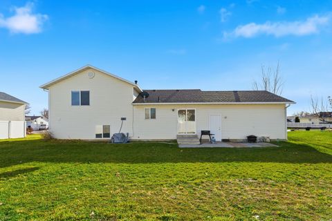 Tiny photo for 566 W 450 N, Tremonton, UT 84337 (MLS # 2126452)