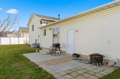 Tiny photo for 566 W 450 N, Tremonton, UT 84337 (MLS # 2126452)