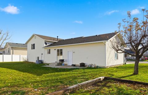 Tiny photo for 566 W 450 N, Tremonton, UT 84337 (MLS # 2126452)