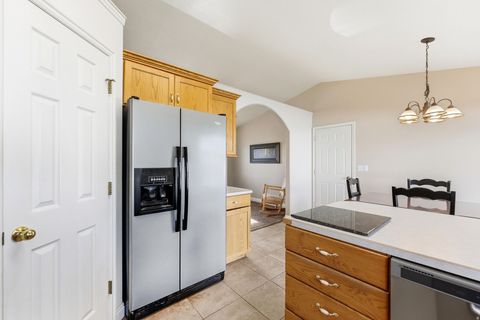 Tiny photo for 566 W 450 N, Tremonton, UT 84337 (MLS # 2126452)