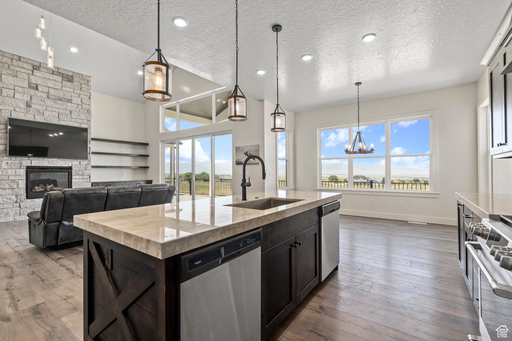 THE RANCH @ PINE CANYON - Residential