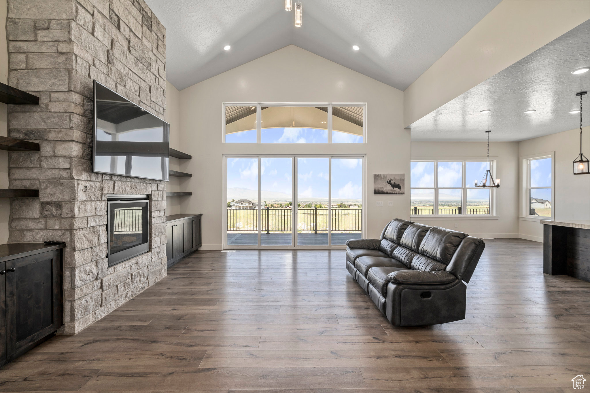 THE RANCH @ PINE CANYON - Residential