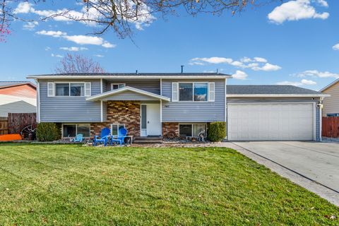 Photo of 7647 S 2500 W, West Jordan, UT 84084 (MLS # 2124273)