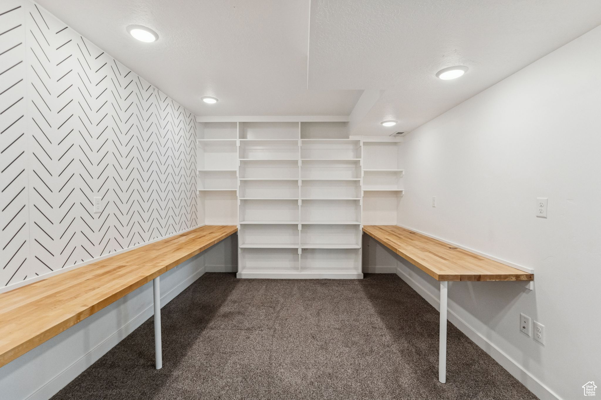 PARKWOOD SUBDIVISION - Residential