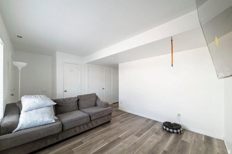 TIPPETTS TOWNHOMES - Residential