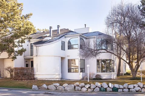 Tiny photo for 4681 S SAN LUCAS CT, Millcreek, UT 84117 (MLS # 2135681)